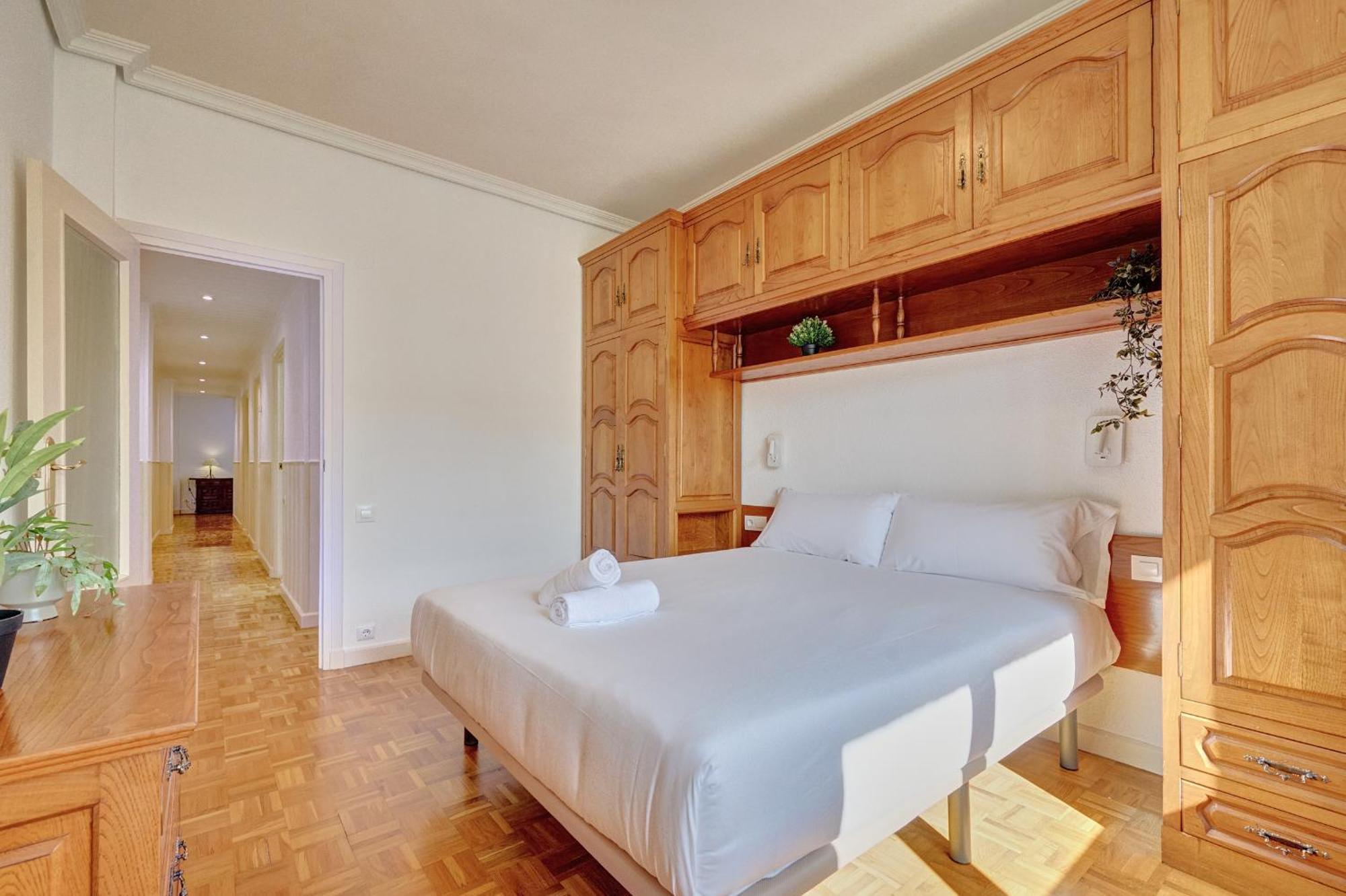 Apartamento Tempranillo Logrono By Clabao Bagian luar foto