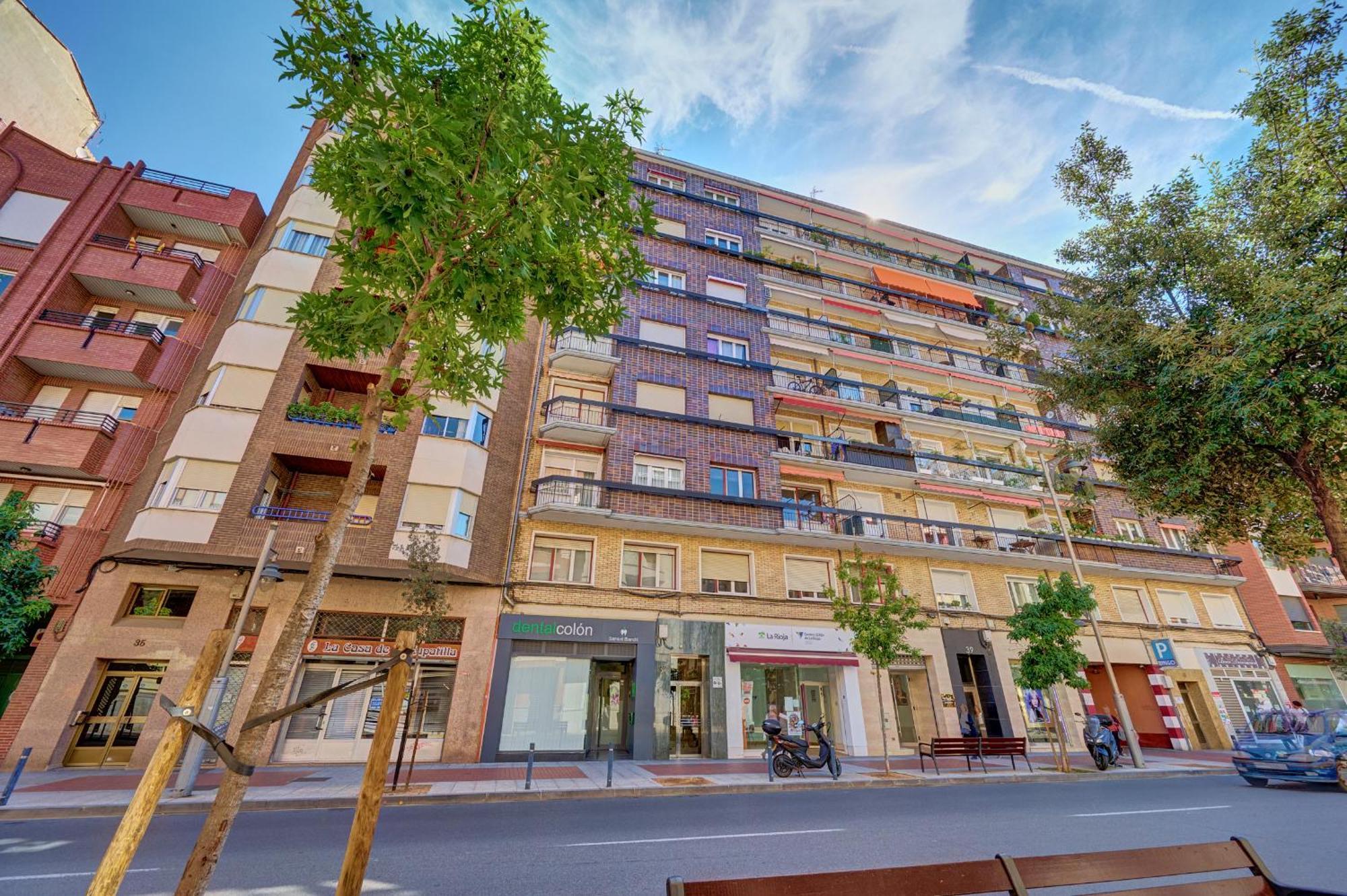 Apartamento Tempranillo Logrono By Clabao Bagian luar foto