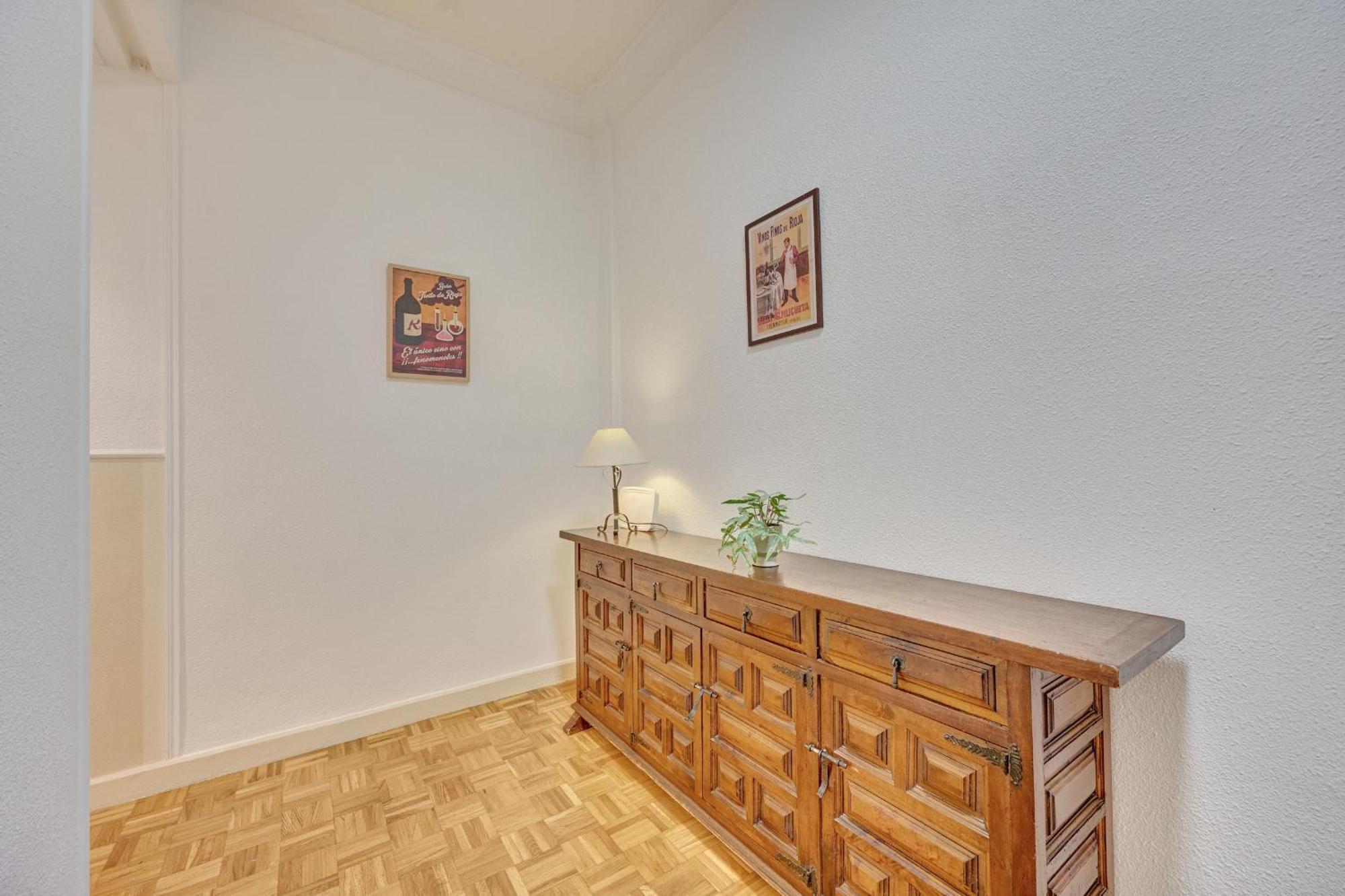 Apartamento Tempranillo Logrono By Clabao Bagian luar foto